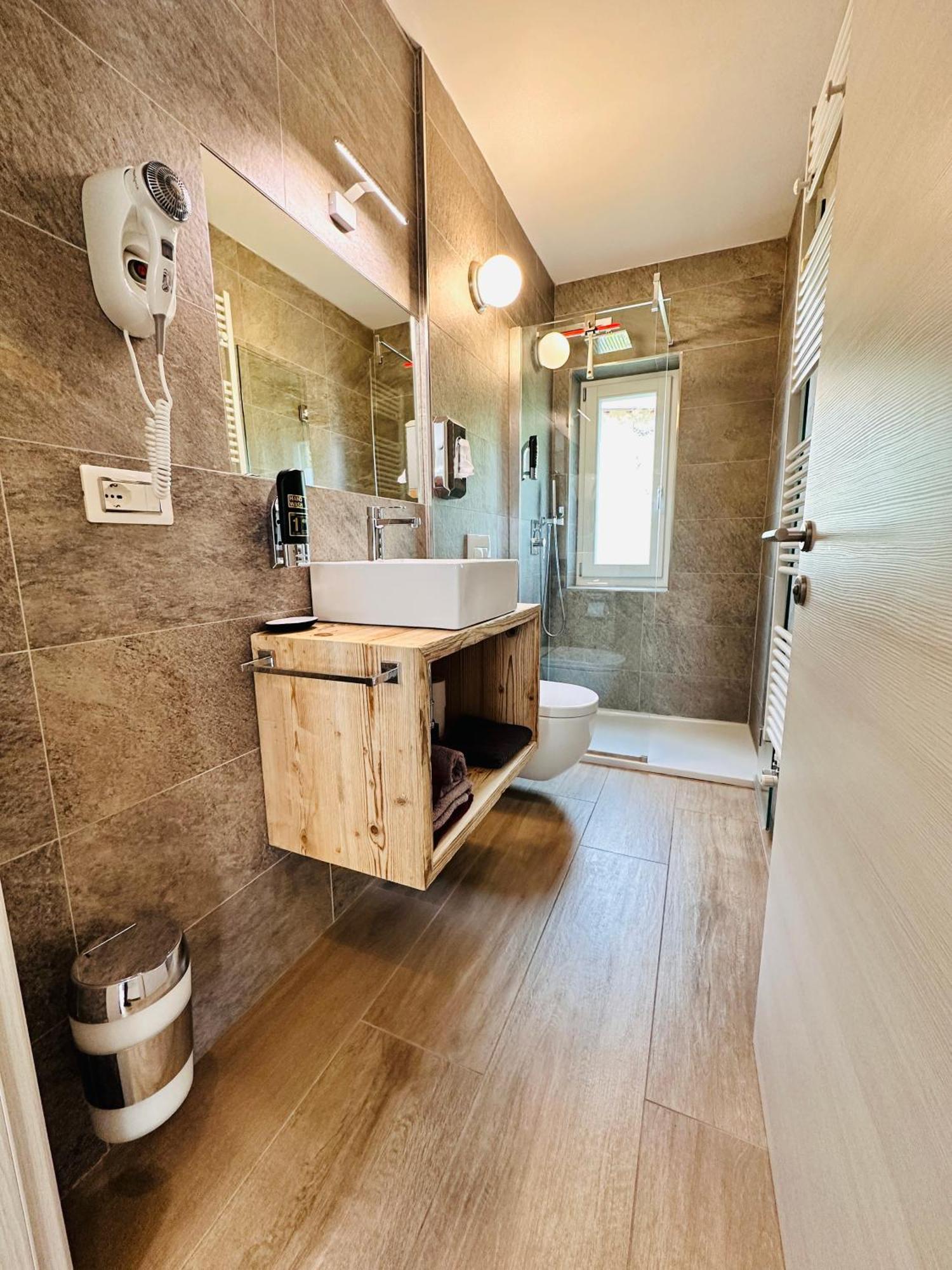 Casa Tosca - Holiday Home Torbole Sul Garda Dış mekan fotoğraf