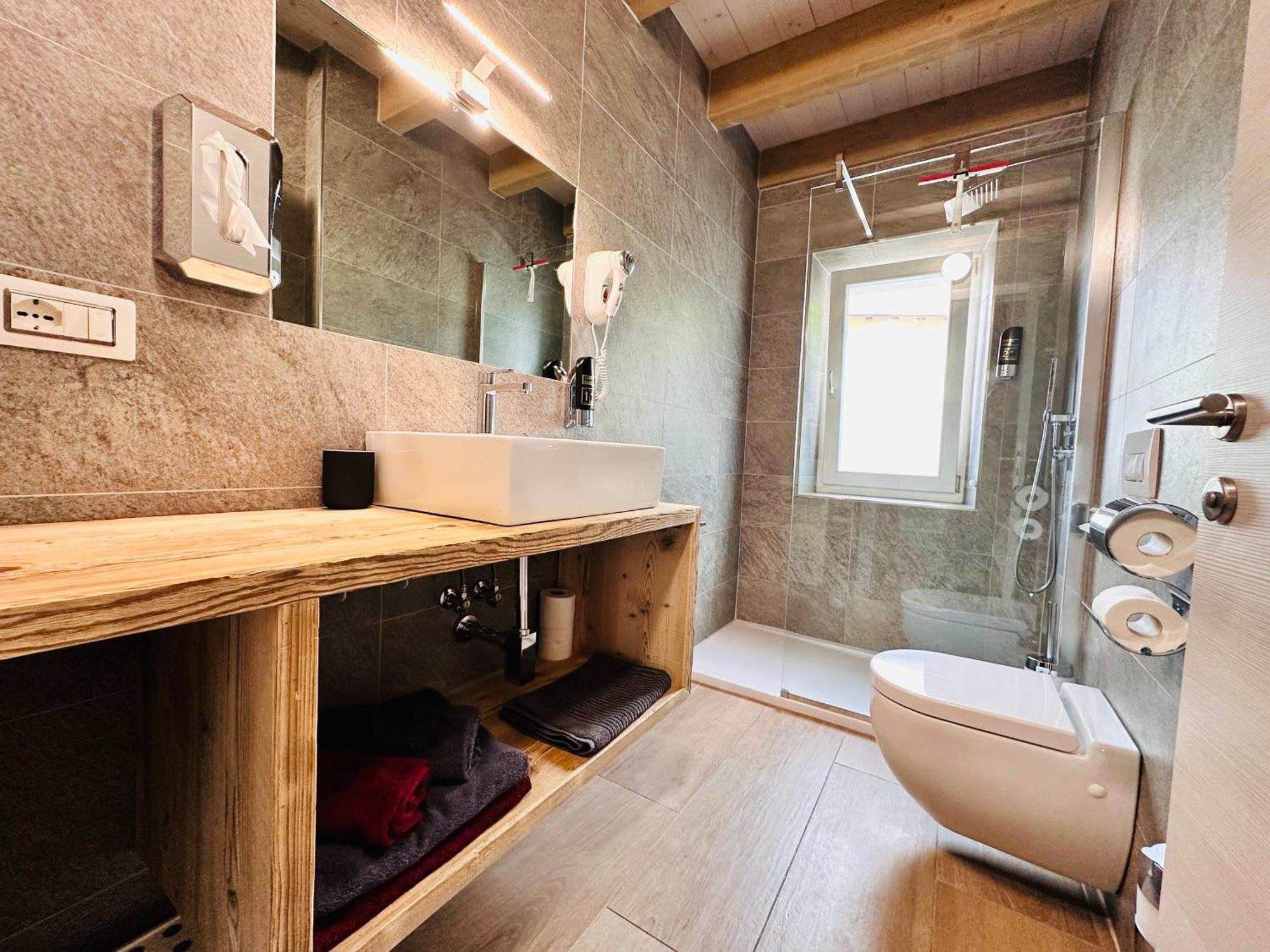 Casa Tosca - Holiday Home Torbole Sul Garda Dış mekan fotoğraf