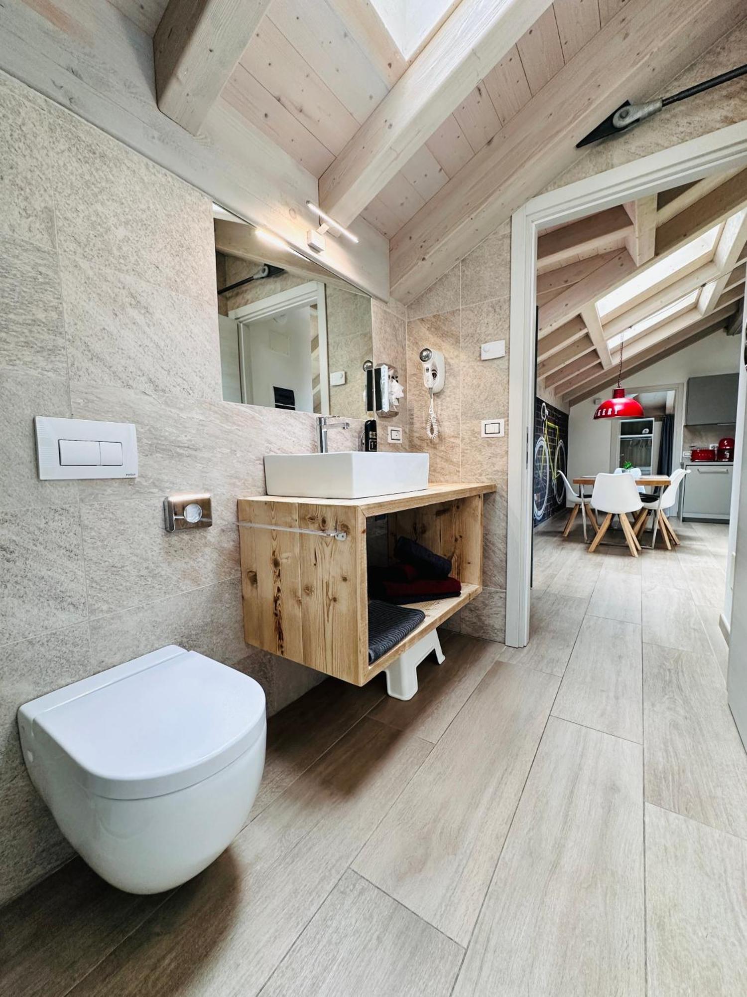 Casa Tosca - Holiday Home Torbole Sul Garda Dış mekan fotoğraf
